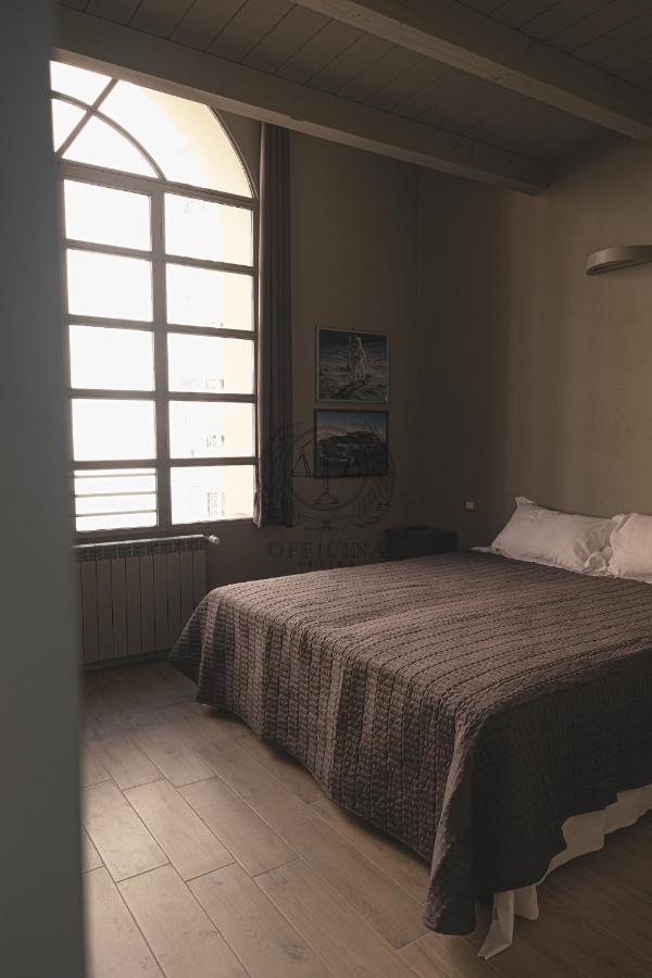Officina Suites - Apartment , Navigli, Bocconi, Movida, Porta Ticinese ミラノ エクステリア 写真