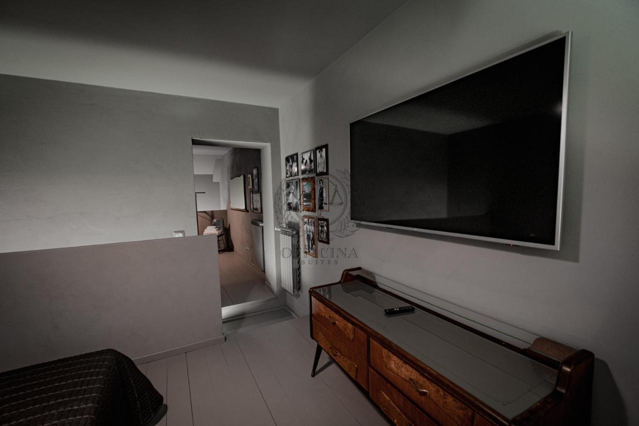 Officina Suites - Apartment , Navigli, Bocconi, Movida, Porta Ticinese ミラノ エクステリア 写真